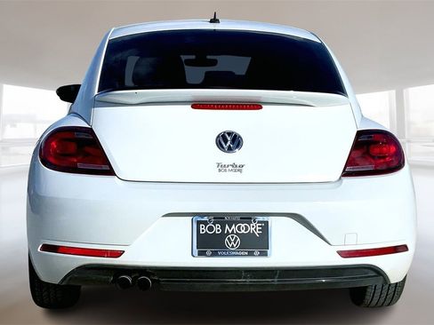 Used 2017 Volkswagen Beetle 1.8T S image 4