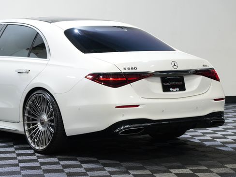 Used 2021 Mercedes-Benz S 580 4MATIC Sedan image 16