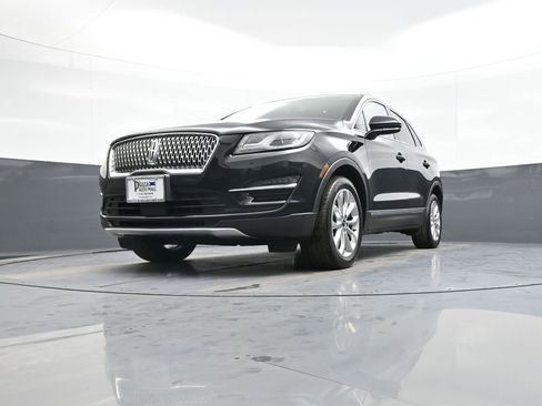 Used 2019 Lincoln MKC Select w/ Select Plus Package image 26