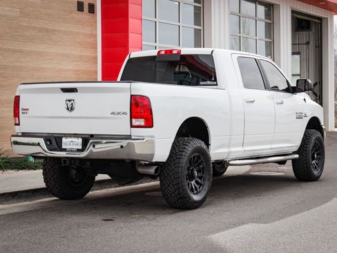 Used 2017 RAM 2500 SLT w/ Luxury Group AWD/4WD image 3