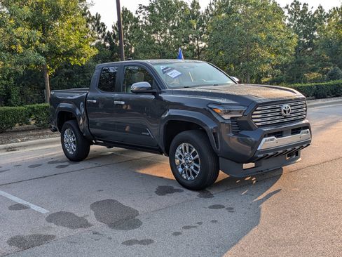 Used 2024 Toyota Tacoma Limited w/ Limited Package (LT) AWD/4WD image 1