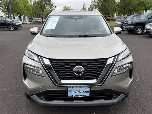 Used 2021 Nissan Rogue SL w/ Premium Package AWD/4WD image 3