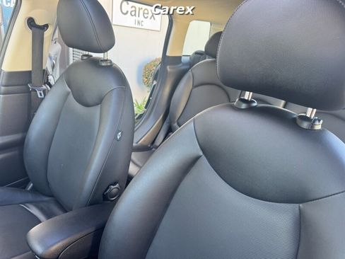 Used 2014 MINI Cooper Countryman image 18