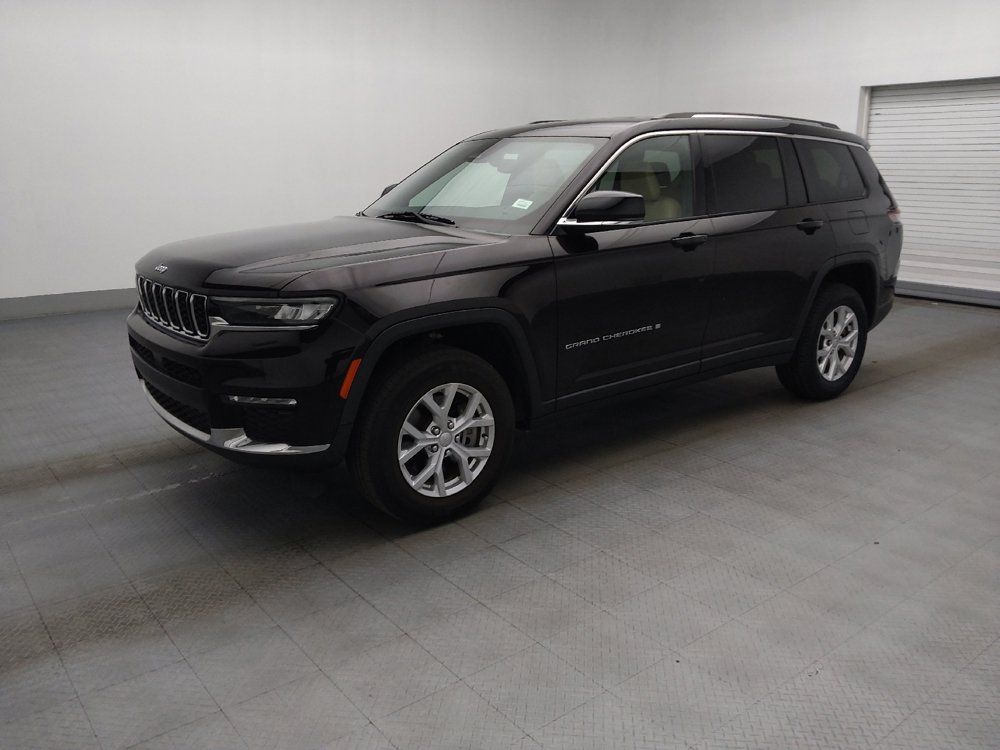 Used 2023 Jeep Grand Cherokee L Limited RWD image 2