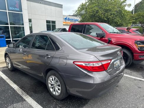 Used 2017 Toyota Camry LE FWD image 6