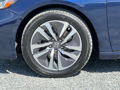Used 2020 Honda Accord EX image 31