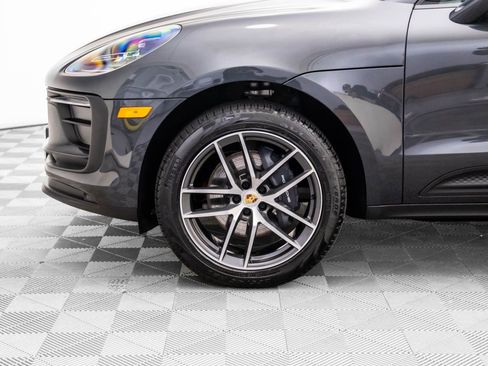 Certified 2025 Porsche Macan image 32