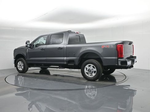 New 2026 Ford F250 XLT w/ FX4 Off-Road Package image 6