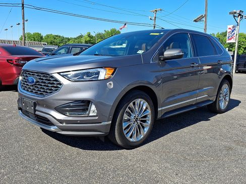 Used 2024 Ford Edge Titanium w/ Titanium Elite Package AWD/4WD image 3