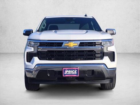 Used 2022 Chevrolet Silverado 1500 LT RWD image 2