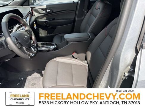 New 2026 Chevrolet Trax RS w/ Sunroof Package FWD image 18