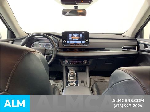 Used 2023 Mitsubishi Outlander SE Black Edition image 29