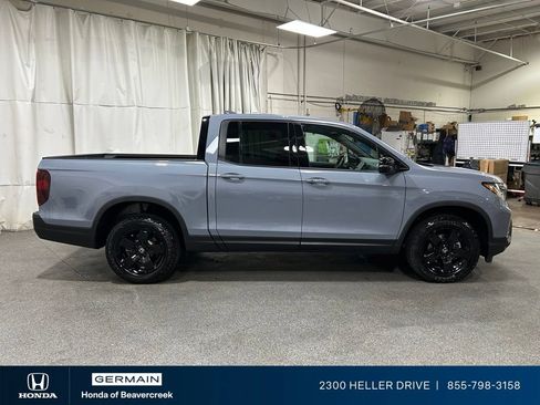 Certified 2024 Honda Ridgeline Black Edition image 9