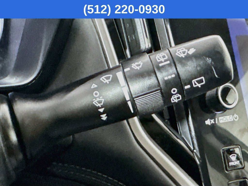 Used 2025 Subaru Outback Premium AWD/4WD image 14