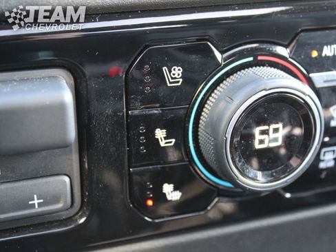 Certified 2025 Chevrolet Silverado 1500 LTZ w/ Z71 Off-Road Package image 18