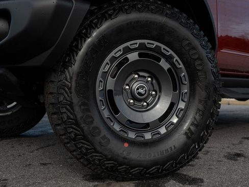 New 2025 Ford Bronco Badlands w/ Sasquatch Package AWD/4WD image 5