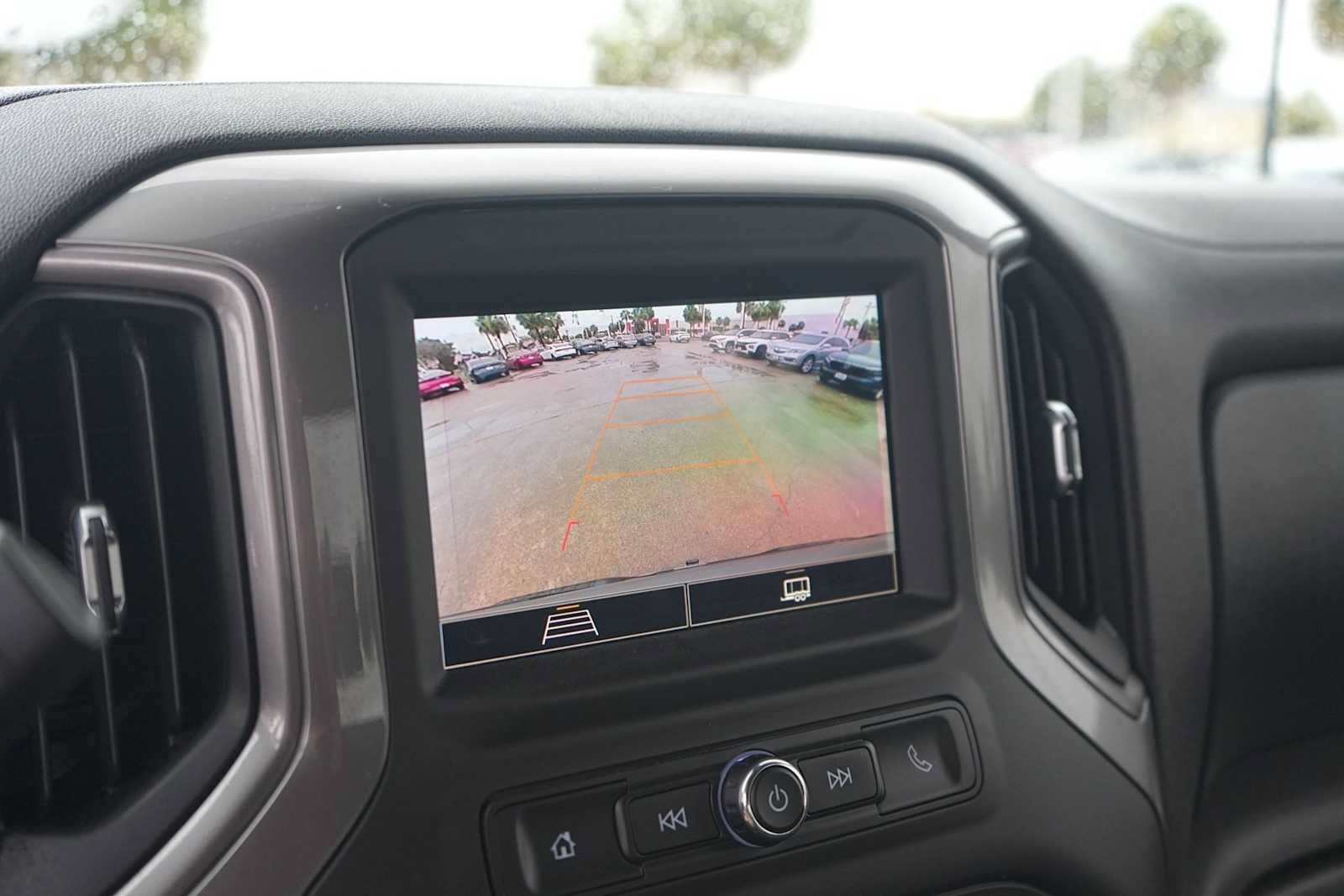 Used 2023 Chevrolet Silverado 1500 Custom AWD/4WD image 24