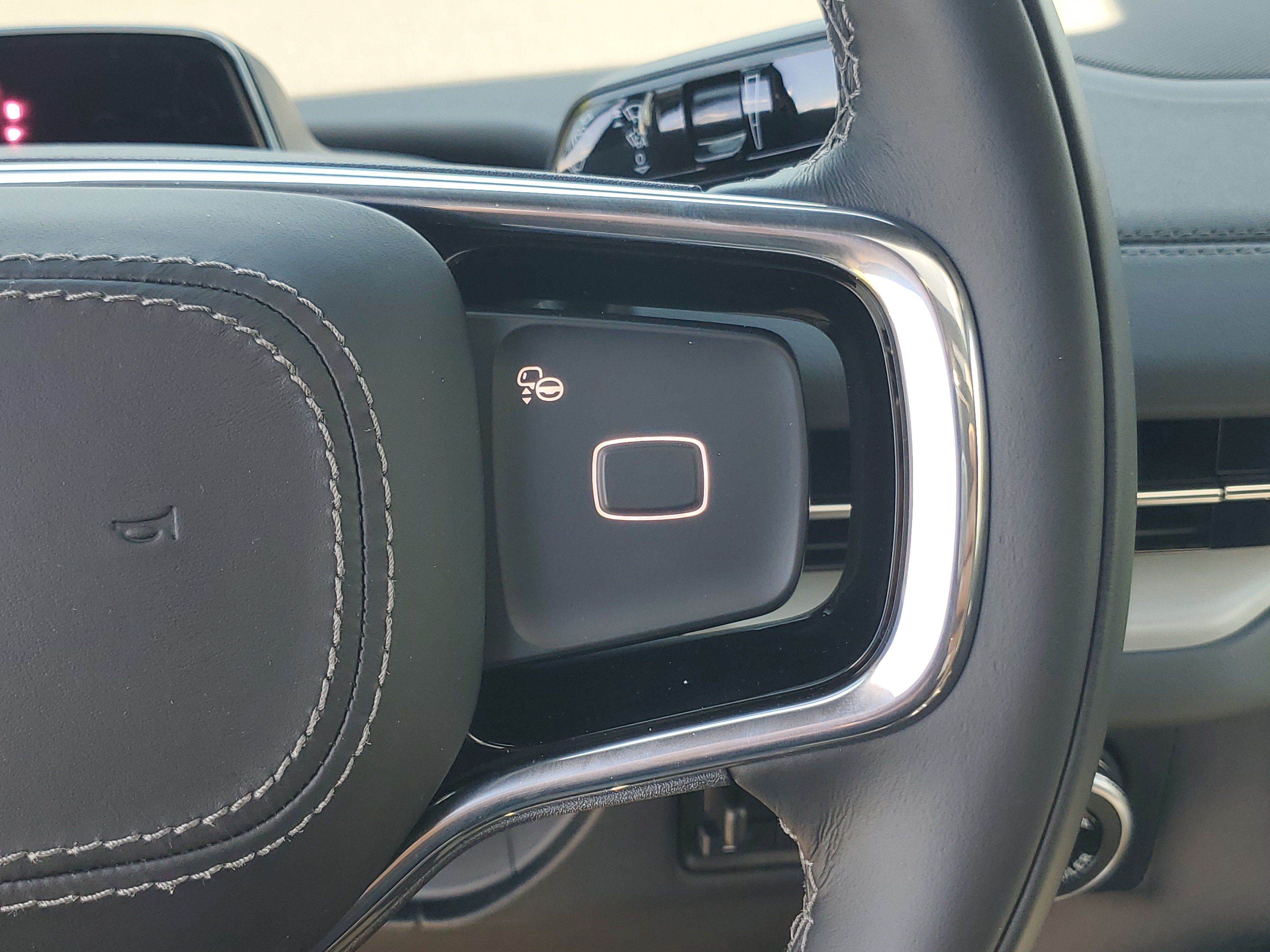 New 2026 Lincoln Navigator Reserve w/ Jet Appearance Package AWD/4WD image 18