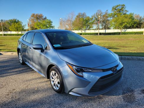 Used 2024 Toyota Corolla LE image 6