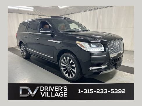 Used 2021 Lincoln Navigator L Reserve image 1