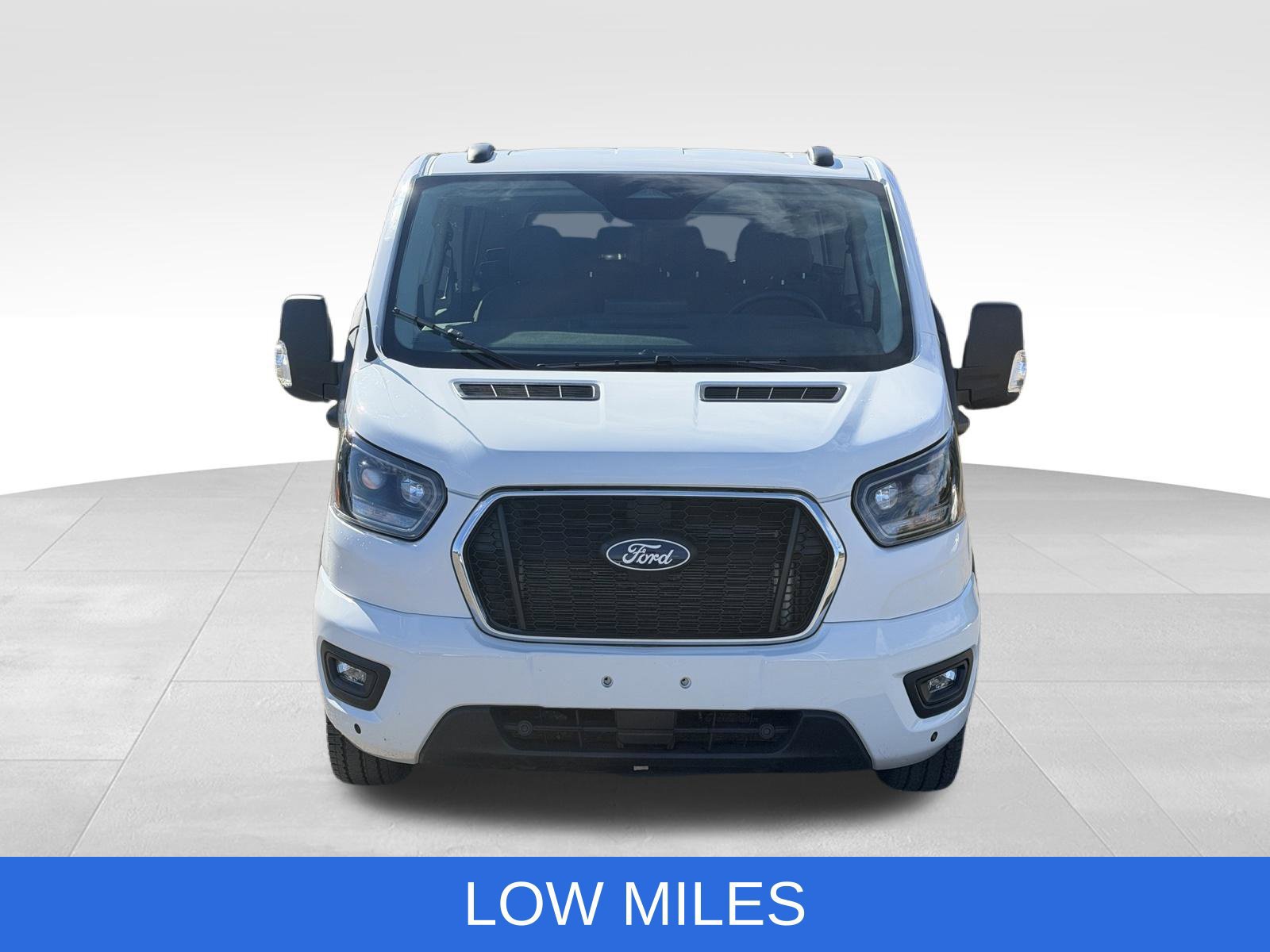 Used 2026 Ford Transit 350 XLT RWD image 12