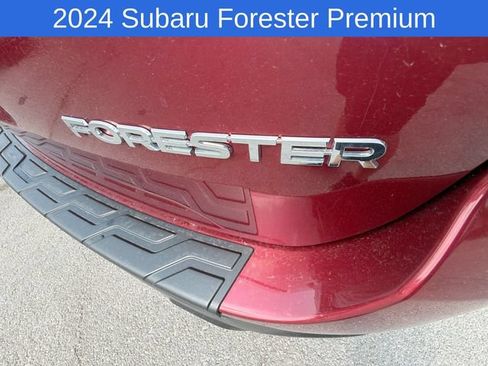 Used 2024 Subaru Forester Premium AWD/4WD image 16