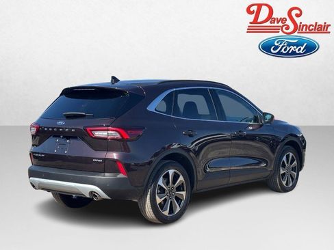 Used 2023 Ford Escape Platinum w/ Premium Technology Package image 7