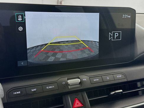 Used 2025 Kia K4 LXS image 19