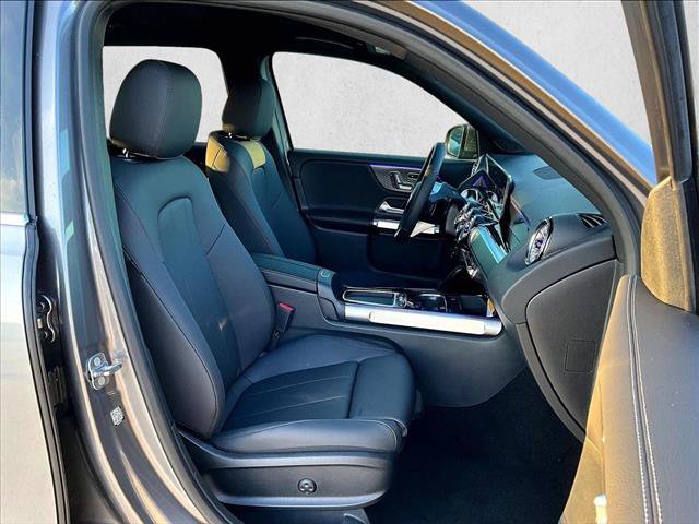 Used 2026 Mercedes-Benz GLB 250 4MATIC image 9