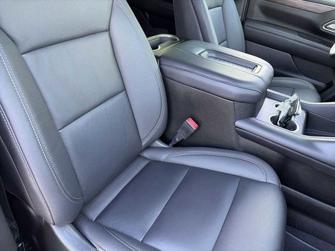 Used 2022 Chevrolet Tahoe LT w/ Luxury Package image 18