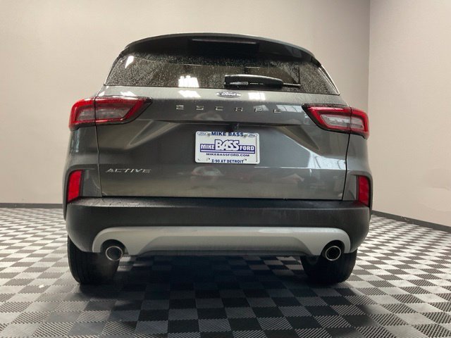 Used 2023 Ford Escape Active w/ Cold Weather Package FWD image 10