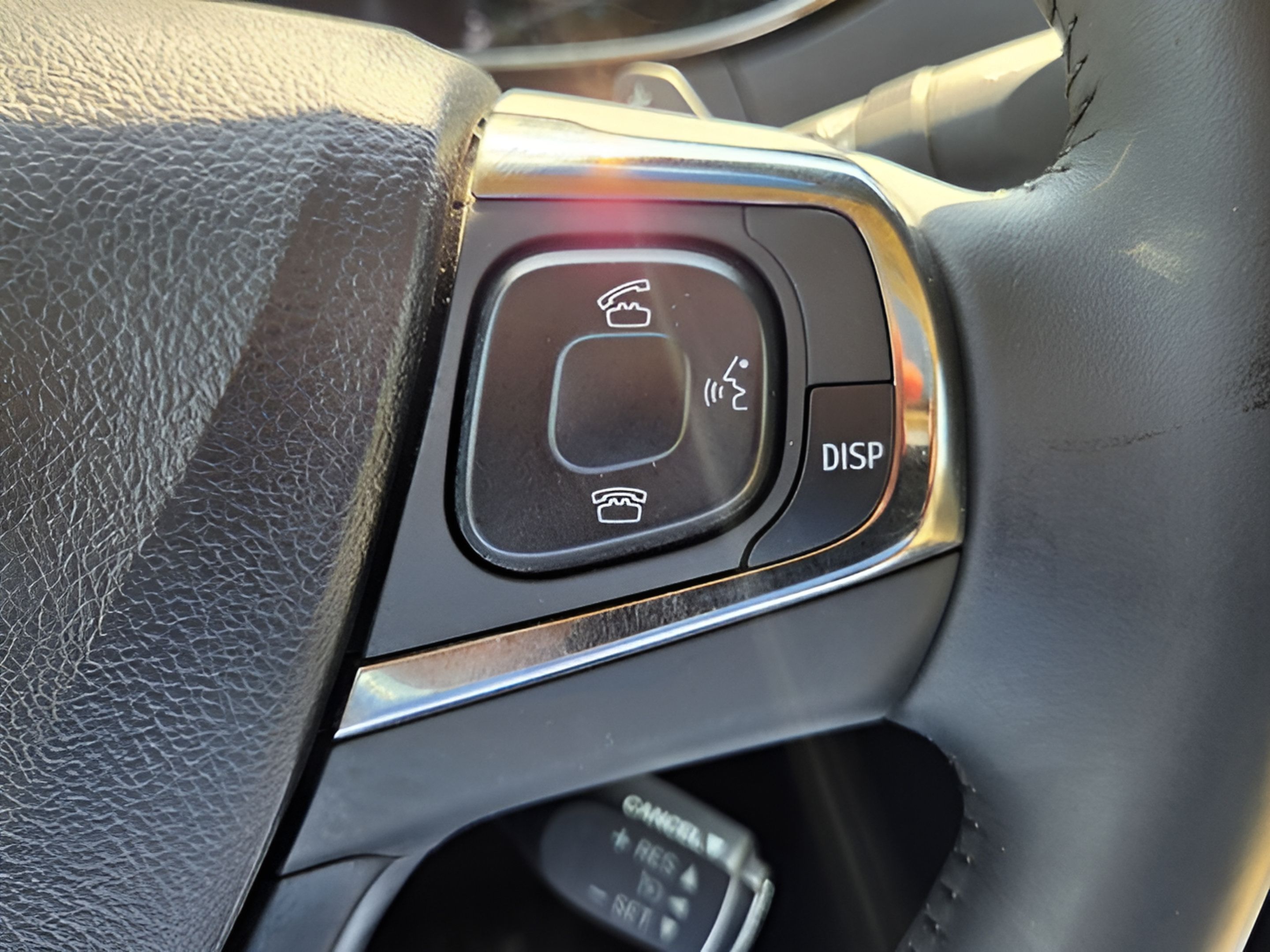 Used 2015 Toyota Avalon Limited FWD image 24