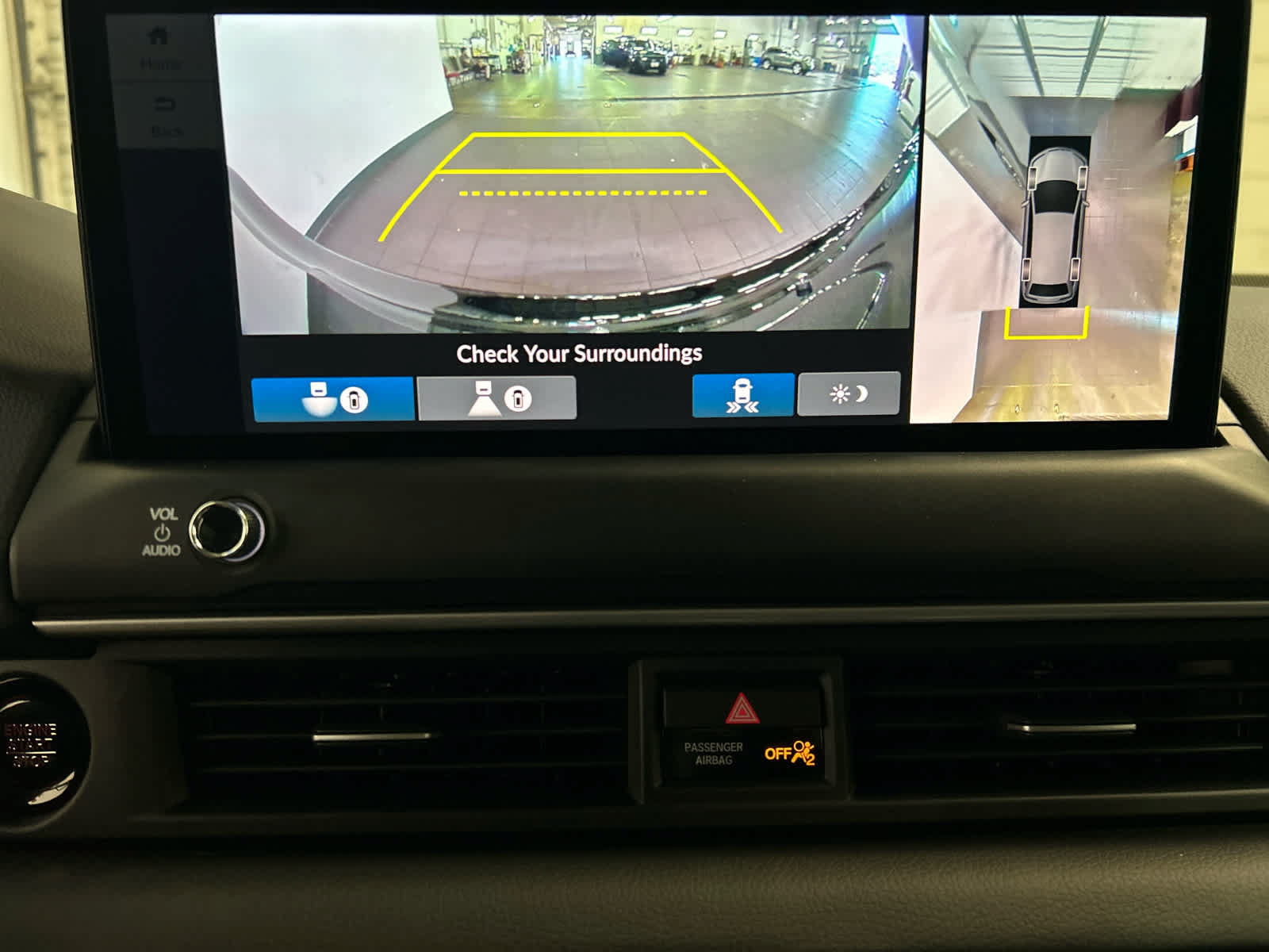 New 2026 Honda Pilot Touring image 7