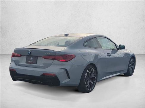 New 2026 BMW 430i Coupe image 2