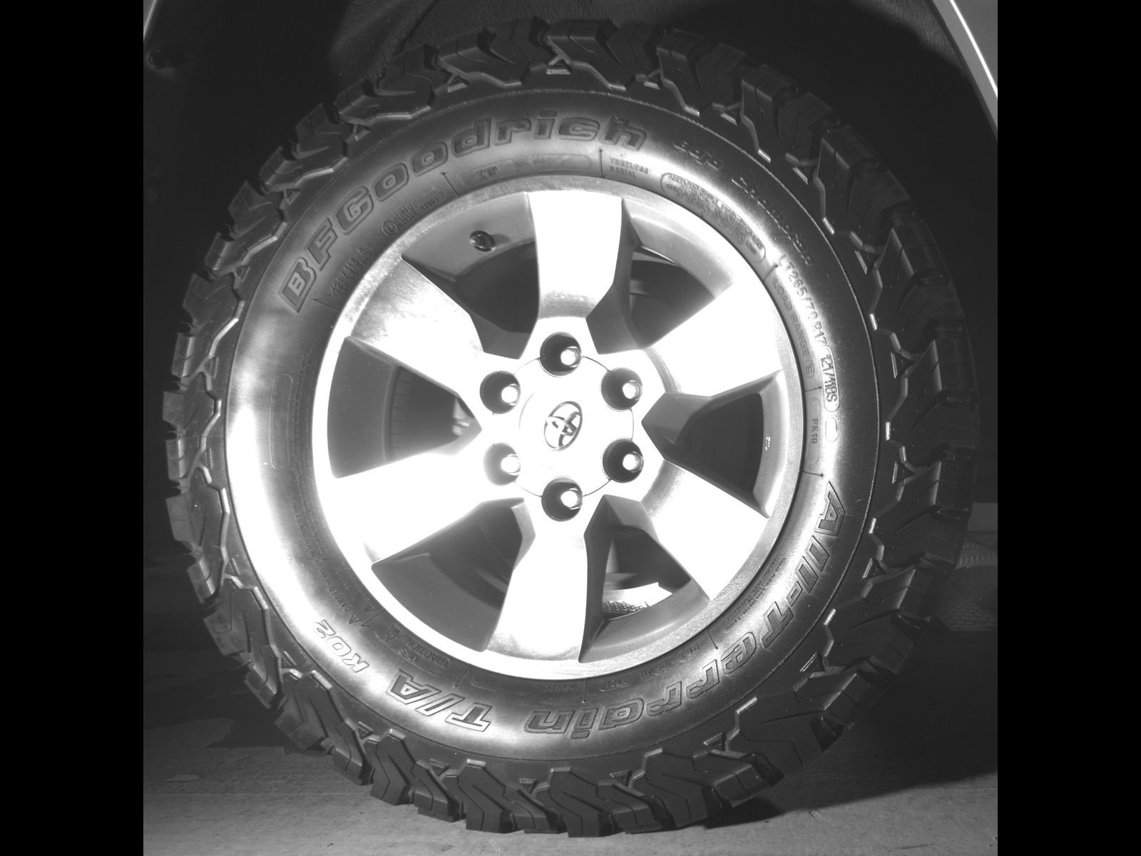 Used 2013 Toyota 4Runner SR5 RWD image 11