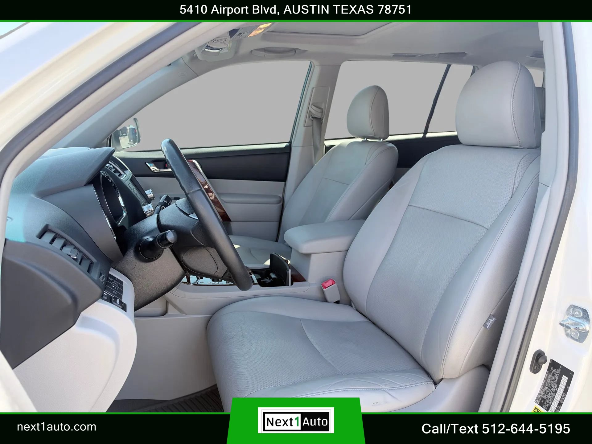 Used 2012 Toyota Highlander Limited w/ Tow Pkg AWD/4WD image 19