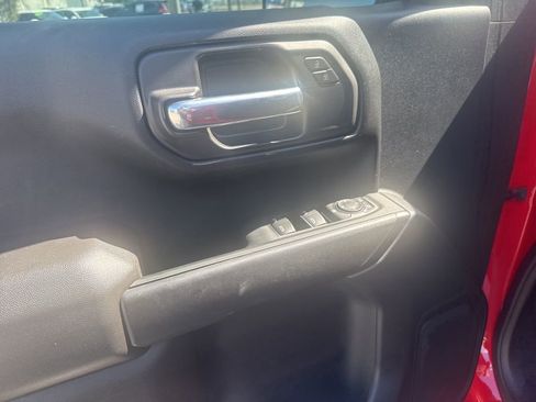 Used 2024 Chevrolet Silverado 1500 Custom image 16