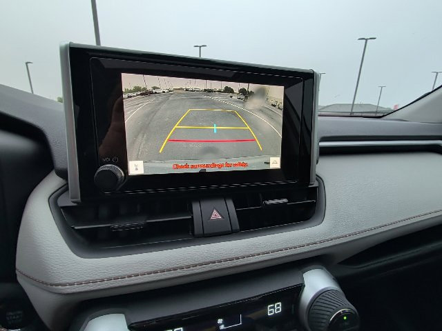 Used 2025 Toyota RAV4 XLE w/ Convenience Package FWD image 17