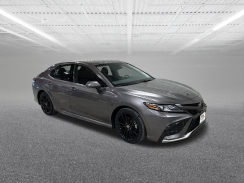 Used 2024 Toyota Camry XSE image 8