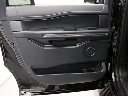 Used 2024 Ford Expedition Max XLT image 26
