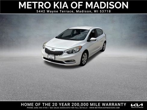 Used 2016 Kia Forte LX FWD image 1