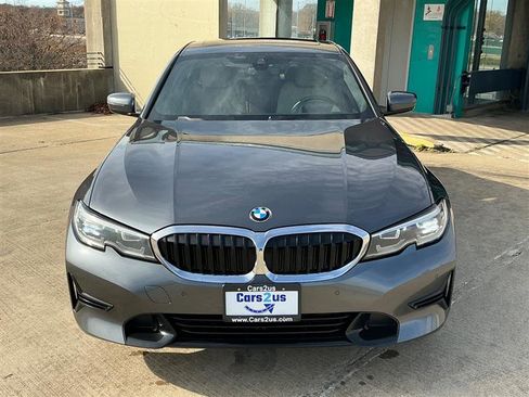 Used 2020 BMW 330i Sedan w/ Premium Package image 11