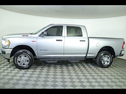 Used 2022 RAM 2500 Tradesman image 2