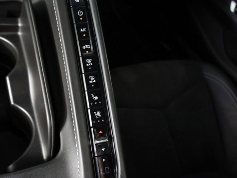 Used 2021 Chevrolet Corvette Stingray Premium Conv w/ Z51 Performance Package RWD image 49