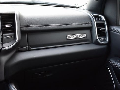 Used 2023 RAM 1500 Laramie image 32