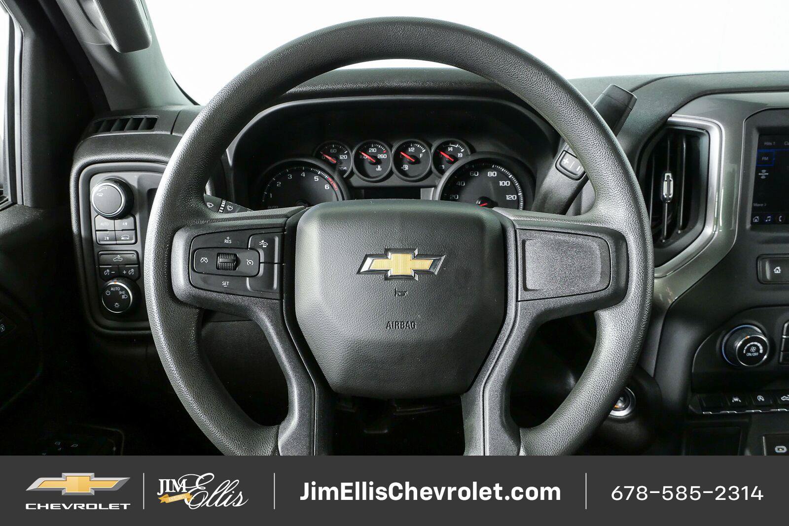 Used 2024 Chevrolet Silverado 1500 Custom w/ Turbomax Blackout Package AWD/4WD image 9