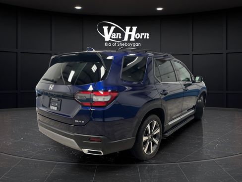 Used 2024 Honda Pilot Elite image 7