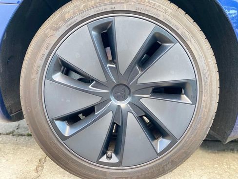 Used 2025 Tesla Model 3 Long Range RWD image 11