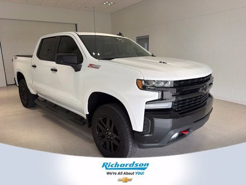 Used 2021 Chevrolet Silverado 1500 LT Trail Boss w/ Bed Protection Package AWD/4WD image 1
