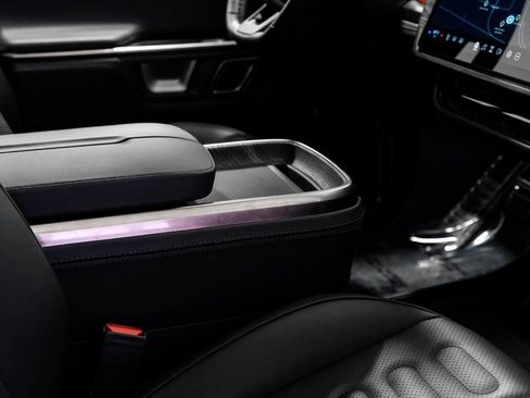 Used 2023 Rivian R1T Adventure image 28